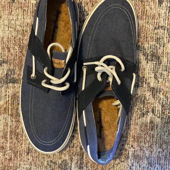 Tommy Bahama Boat Shoes - Picture 2 of 3